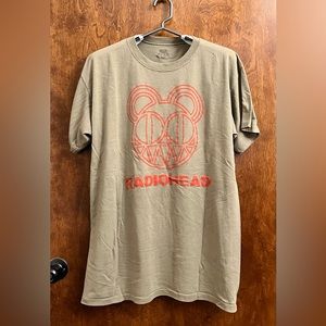 Radiohead Modified Bear tan/green tee